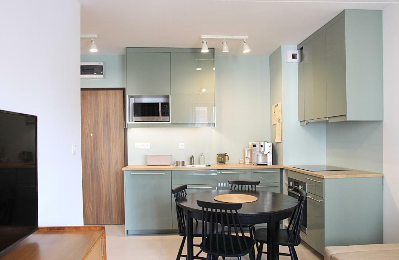 Shoq Studio Nice Apartment With Private Parking Cracovia Exterior foto